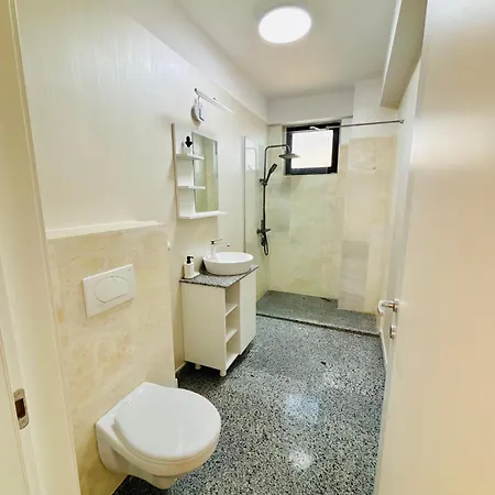 B1 Deluxe Lägenhetshotell Năvodari